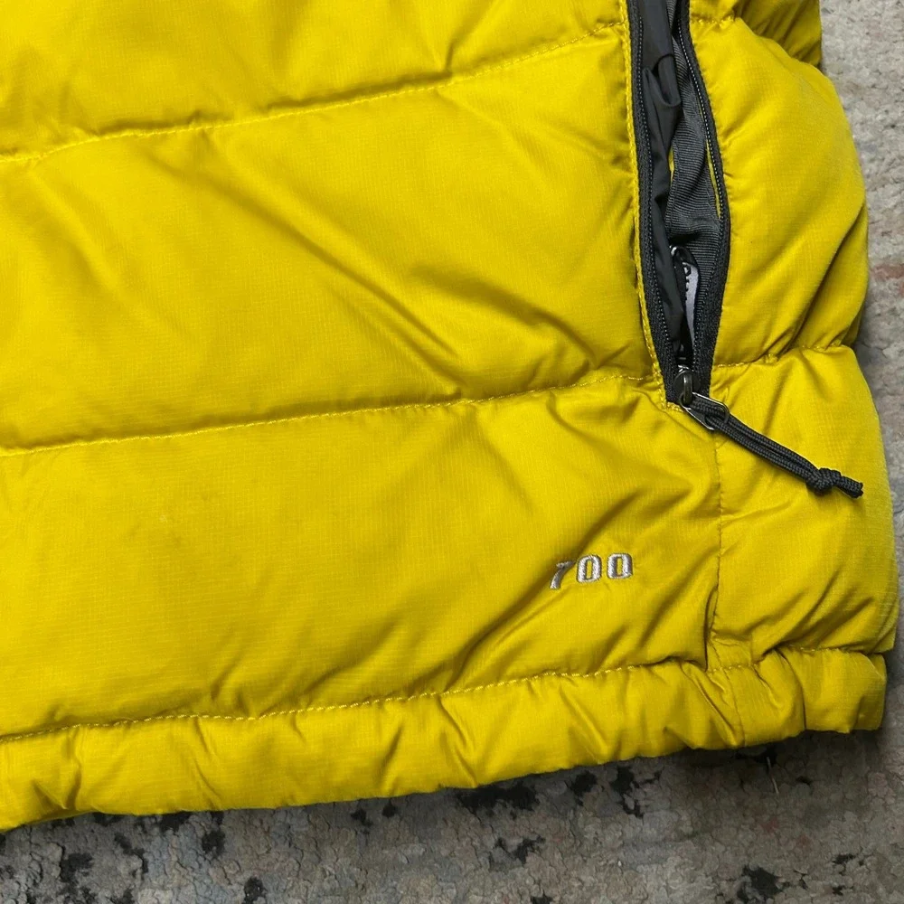The North Face Nuptse 700 Puffer Vest Mens Large Yellow Black Down Insulated